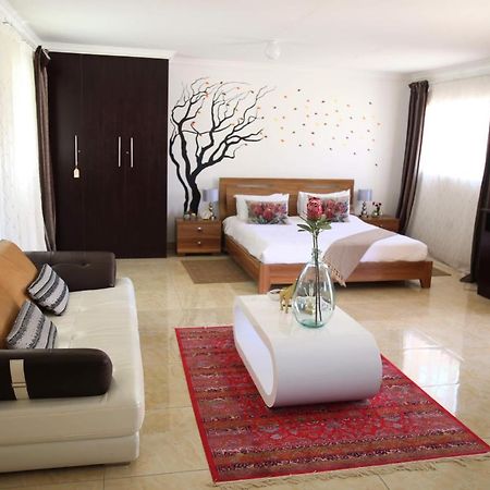 Denver Echo Exec. Guest House Maseru Ngoại thất bức ảnh